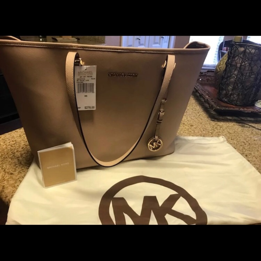 New Michael Kors extra large blush bag